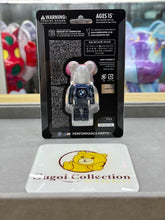 BE@RBRICK x BMW M Performance Motors 100%(“非卖品”,赠予日本 BMW 指定车主)bearbrick